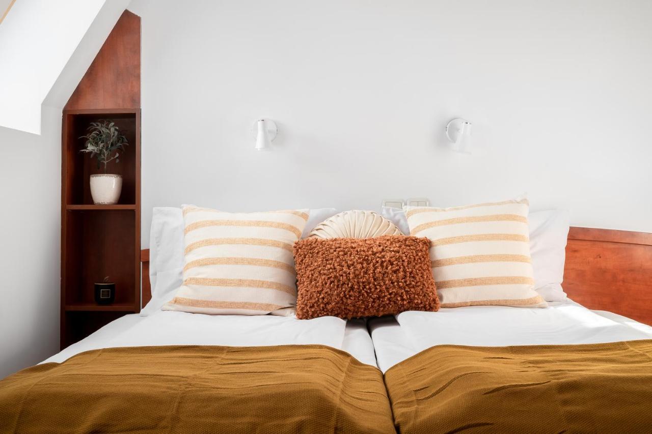 Oberza Pod Roza Restauracja, Sauny, Jacuzzi Bed & Breakfast Nowy Targ Ngoại thất bức ảnh