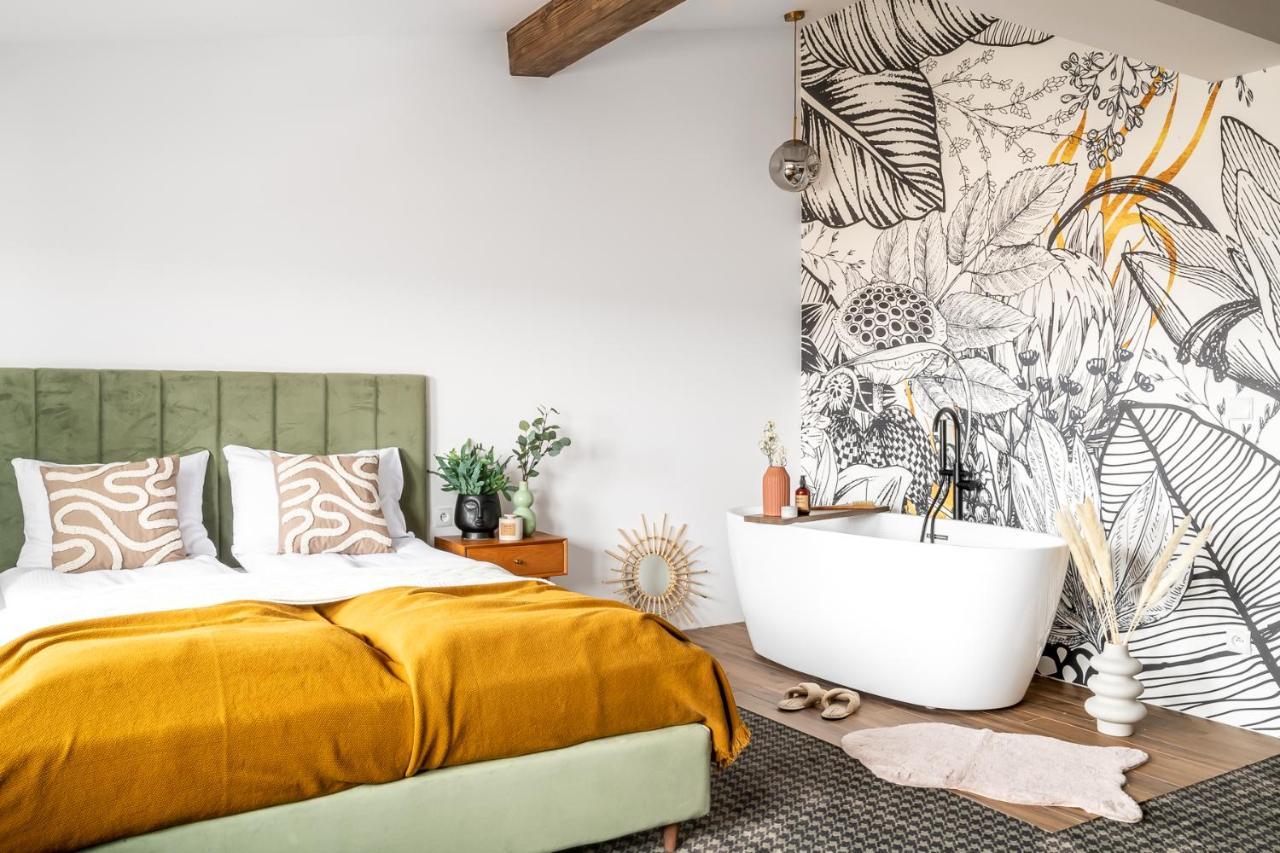 Oberza Pod Roza Restauracja, Sauny, Jacuzzi Bed & Breakfast Nowy Targ Ngoại thất bức ảnh