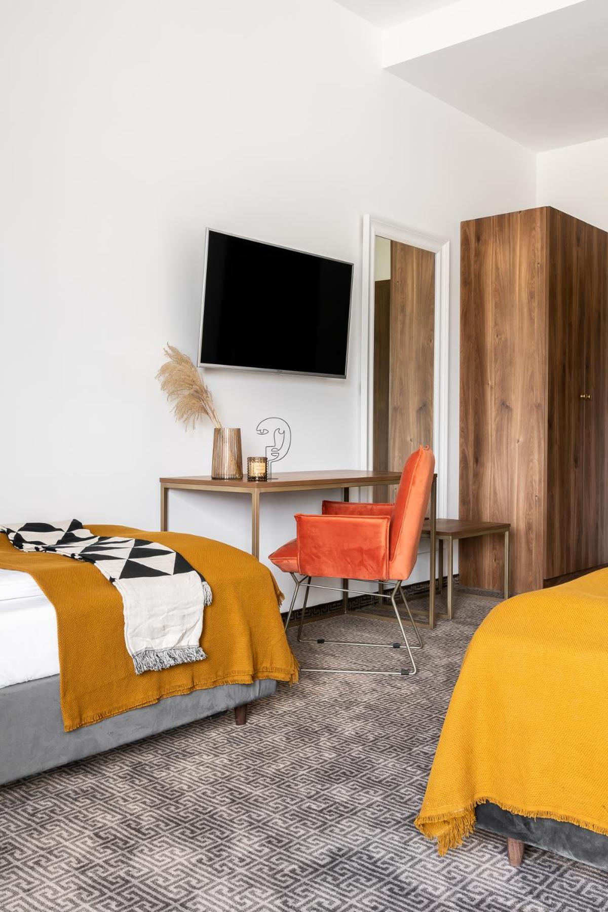 Oberza Pod Roza Restauracja, Sauny, Jacuzzi Bed & Breakfast Nowy Targ Ngoại thất bức ảnh
